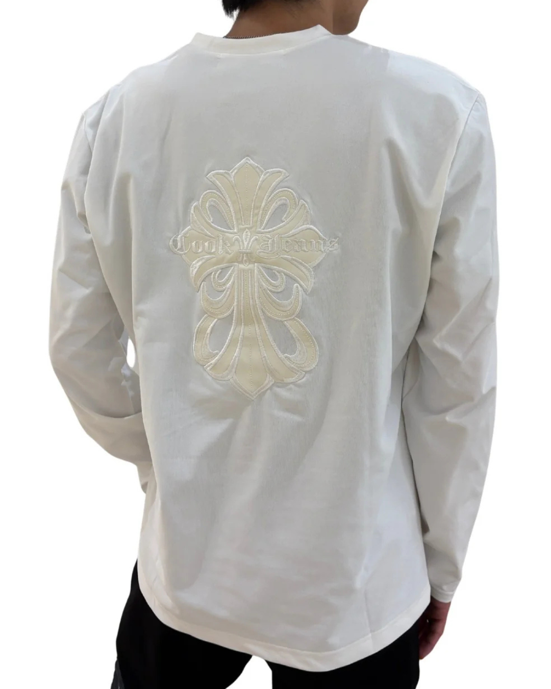 PUダガークロスVネックロンT UNISEX