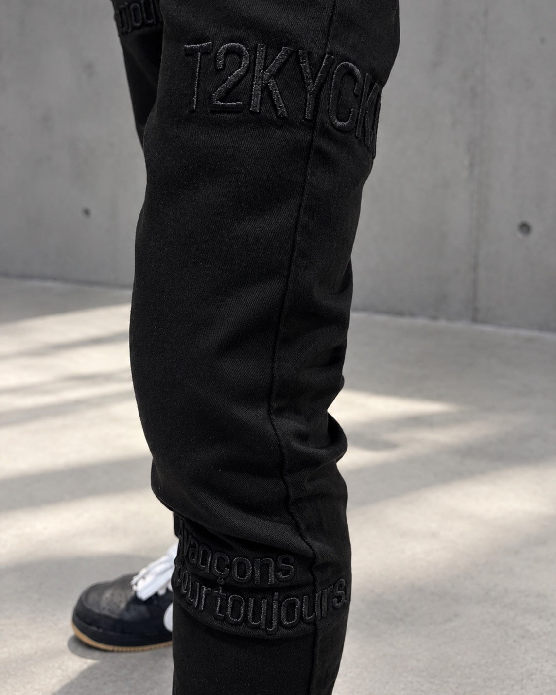 刺繍シガレットパンツ UNISEX