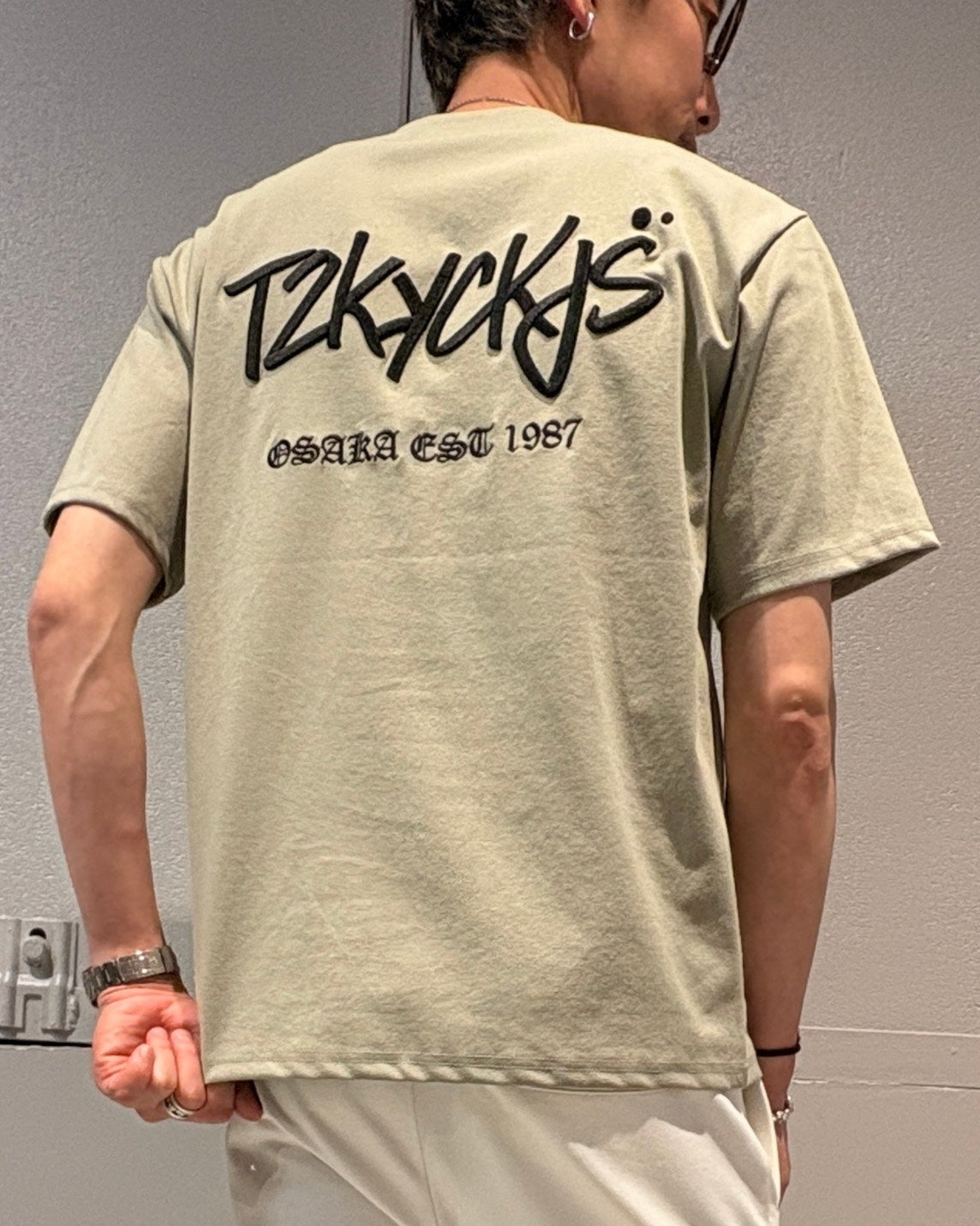T2KYCKJS3D刺繍T UNISEX