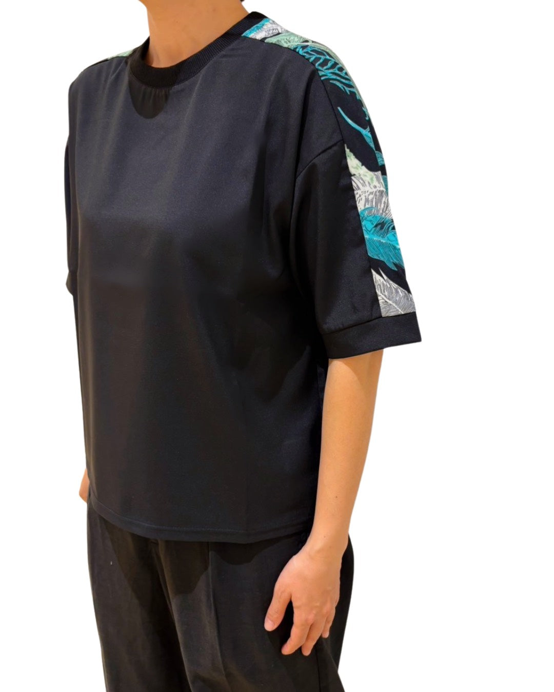 WOMEN 160cm ブラックB/サイズF着用