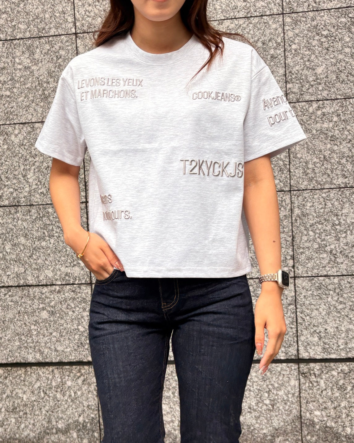 【再入荷】3Dランダム刺繡T WOMEN
