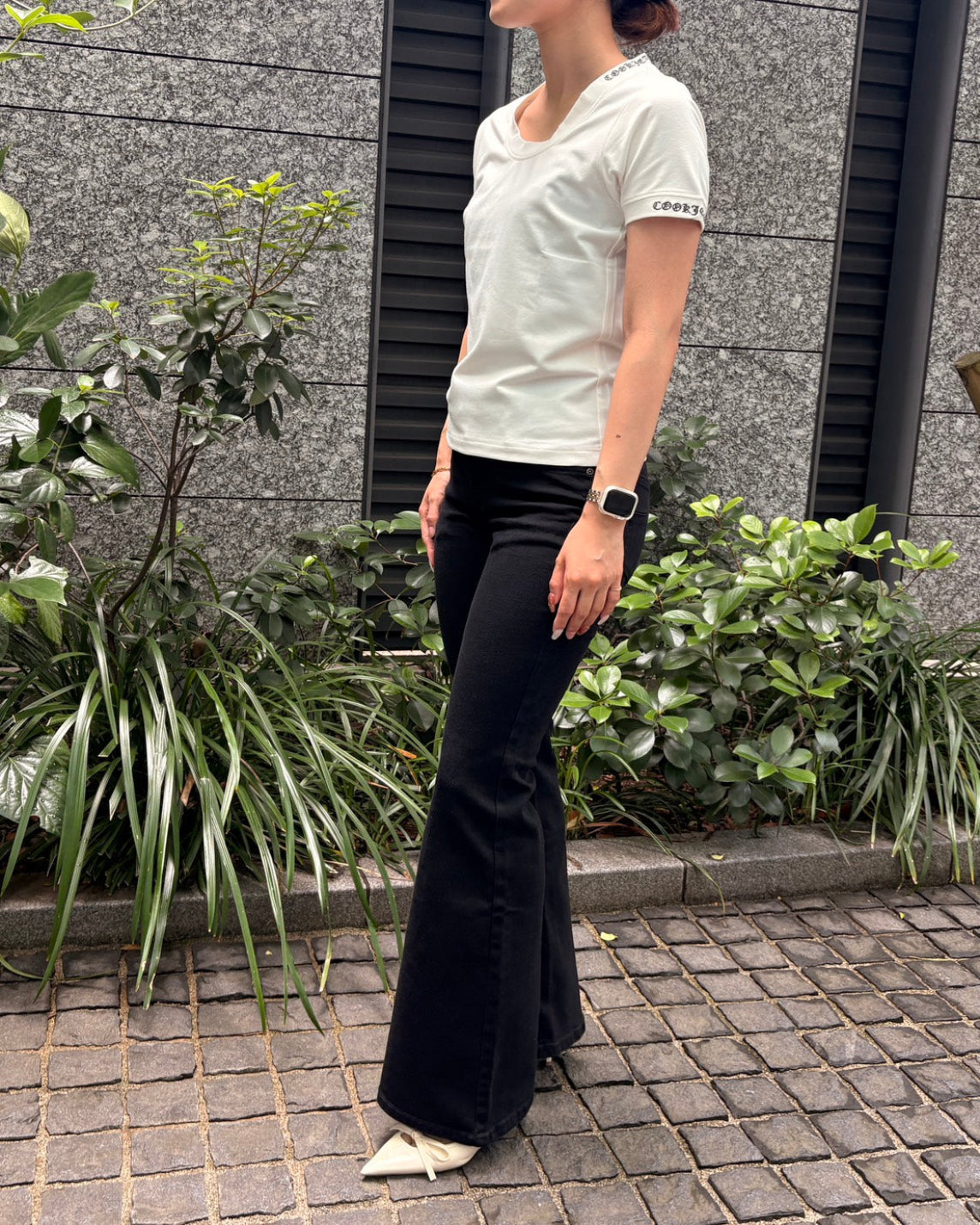 CJ袖ネック刺繍Tシャツ WOMEN