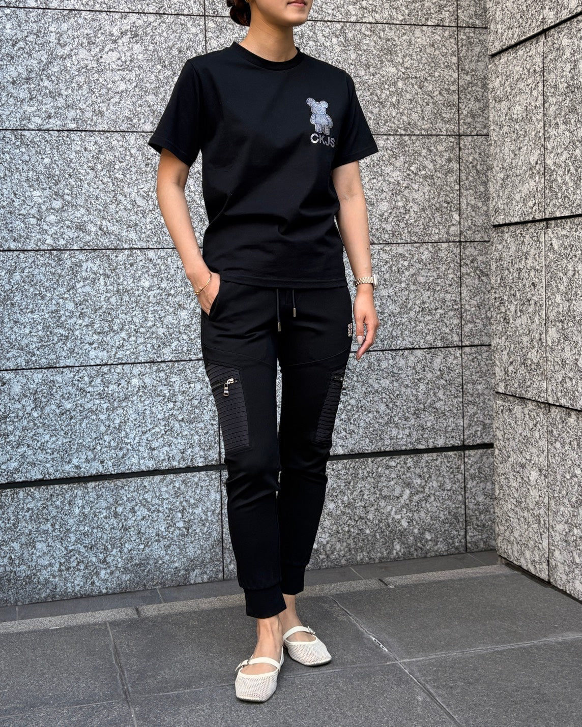 PILLARナイロン切替刺繍付きジャージパンツ UNISEX